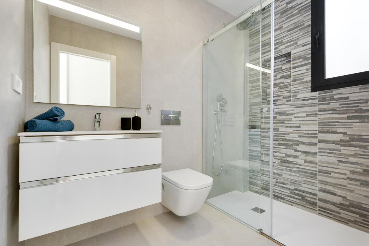 Villa Blanka, Amazing With Hot Tube & Heated Pool In Polop, Alicante *