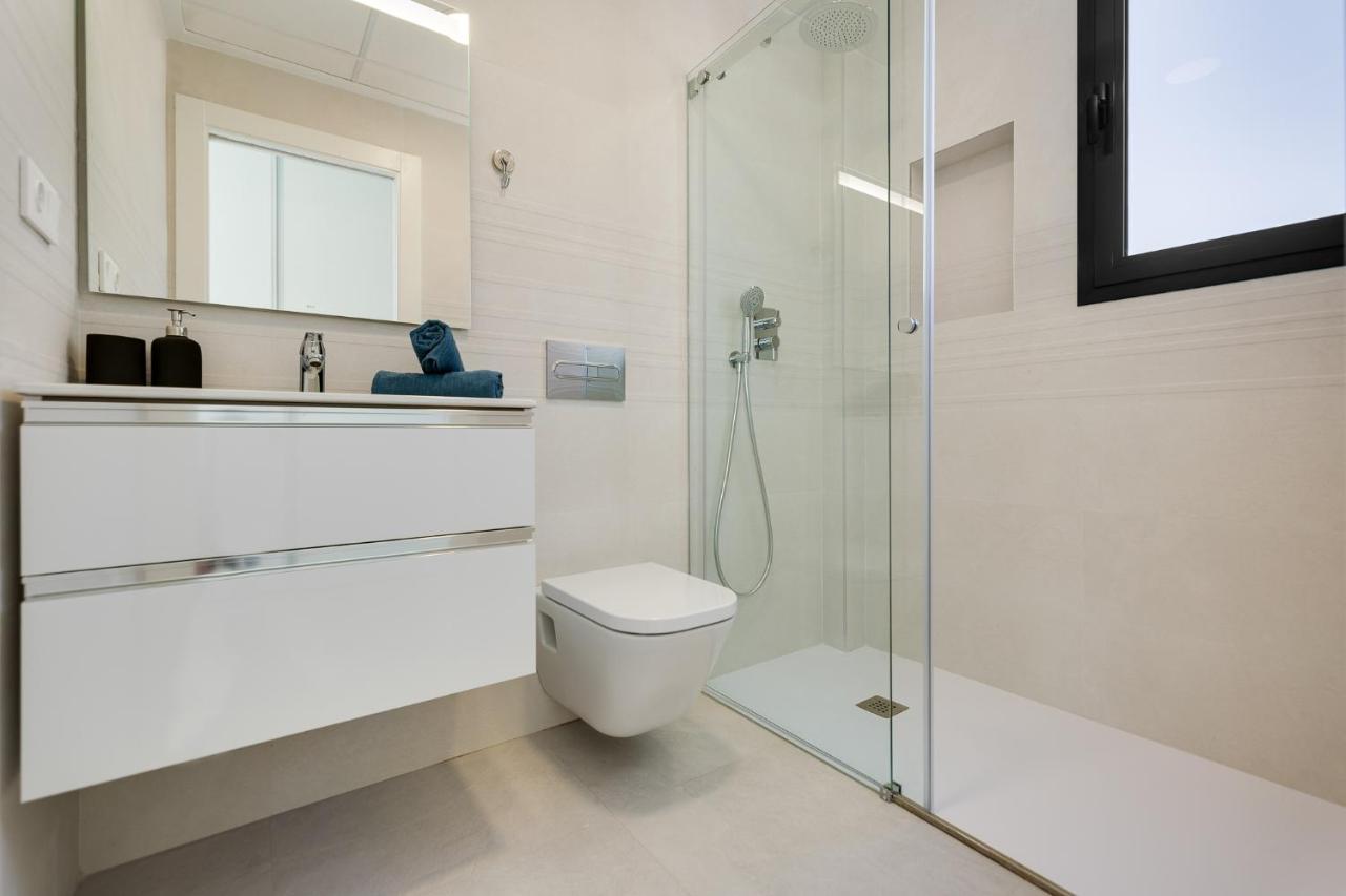 Villa Blanka, Amazing With Hot Tube & Heated Pool In Polop, Alicante
